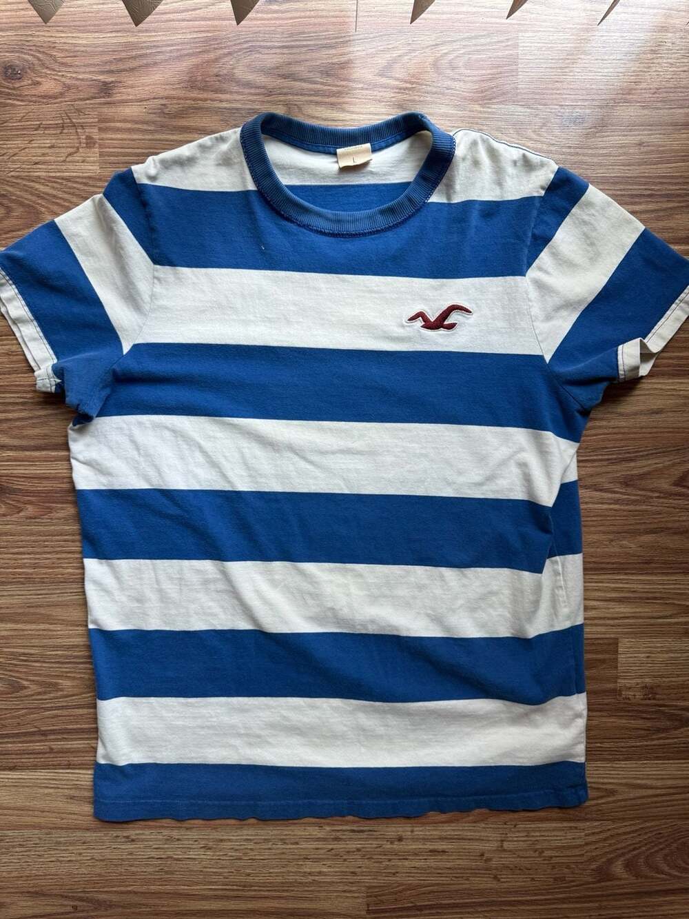 Hollister Blue and White Striped Crew Neck T-Shirt Size Large